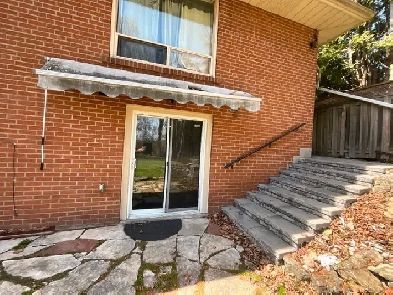 Walk out basement available for rent in Scarborough. Image# 7