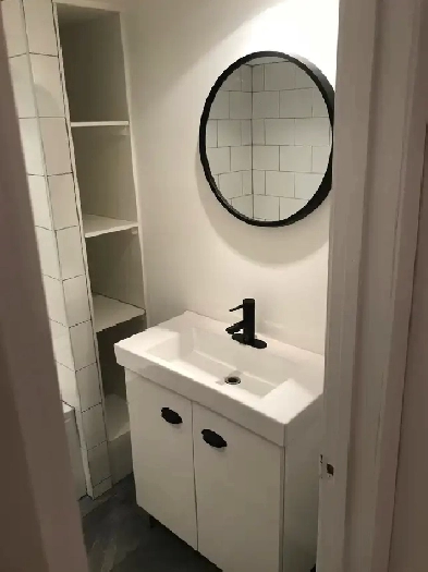 4 1/2 rénové, 2 chambres fermée, 1er juillet Image# 1