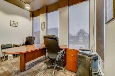Large Private Office for Rent on Yonge Street in Richmond Hill Image# 1