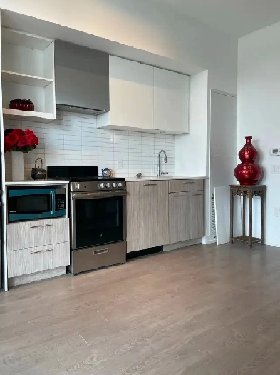 Short term rent: Spacious 1-Bedroom Apartment downtown Toronto Image# 3