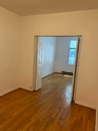 Verdun Superbe 5 ½ 3e étage juillet Image# 1