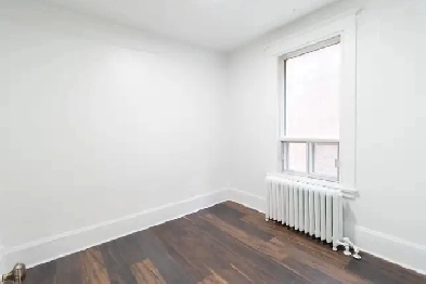 6.5 Outremont - 4 CH - Petit Animaux Permis - Disponible Image# 1