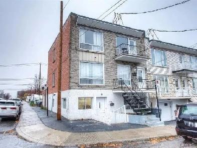 2Bed 1Bath bright corner apartment near Parc Thomas-Chapais! Image# 1