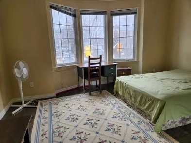 Large Room for Rent @850/month.  Great Location! Image# 3