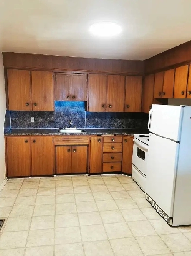 BANKVIEW 1BD 1BA APARTMENT Image# 1