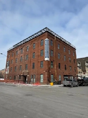 Dupont and Lansdowne Office/Studio