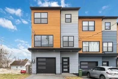 End Unit townhome in downtown Dartmouth for under 550k ‼️ Image# 7