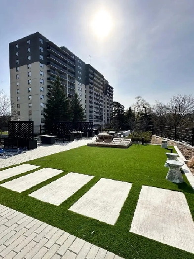 2 Bed 2 Bath Condo for rent Immediately on Dundas St Mississauga Image# 1