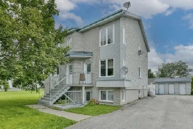 triplex à vendre Image# 2