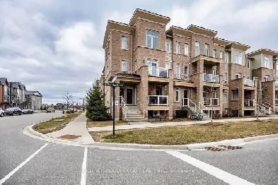 ➡BRIGHT AND SUNNY TWO BEDROOM CORNER UNIT IN PICKERING LOCATION! Image# 10