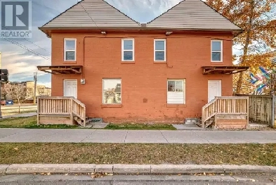 small commercial space at Bridgeland, Edmonton trail/1 Ave Image# 1