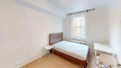 Studio in the heart of downtown,  3641 Rue Sainte-Famille Image# 1