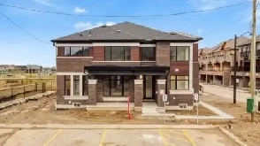 4 Bed 3 Bath End Unit TownHouse for Rent Image# 9