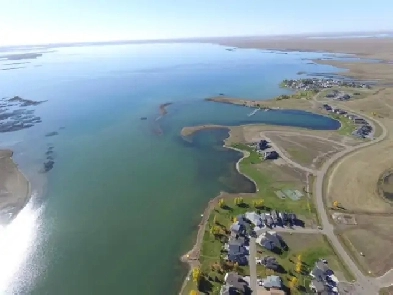 Premier Waterfront Lake Lot! Image# 1