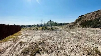 816 3 Street SW, Drumheller AB T0J 0Y6 Image# 1