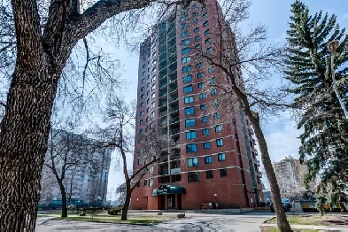 2 Bed 2 Bath Downtown Condo in Concrete Building! UG PARKING! Image# 1