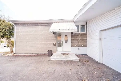 Basement for rent 2 bedrooms Image# 1