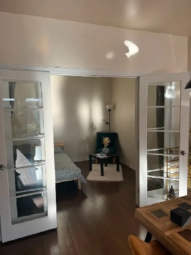 Belle chambre propre et calme LAURIER Image# 4