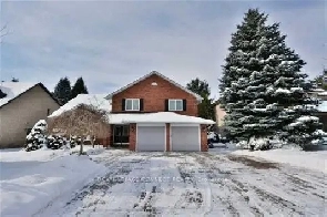 House For Rent - 4 Bed/4 Bath Exclusive Neighborhood Image# 1