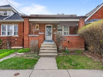 Perfect Starter or Investment! 2 Beds, 2 Baths – Hamilton Image# 6