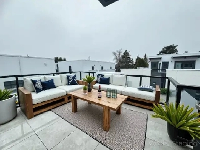 Brand NEW Oakridge 2 level townhouse (AC and private rooftop) Image# 1
