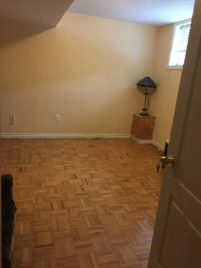 Scarbo Sharing bas rooms $500.416 283 8275 Image# 4