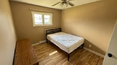 Chambre à louer à partir de 650$ Image# 1