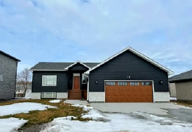 OFFERS AS RECEIVED! NEWER 5 BED HOME FOR SALE IN NEW BOTHWELL Image# 4