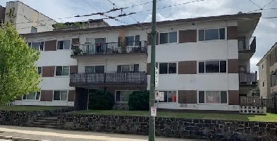 1 Bedroom penthouse suite for rent on Broadway near Commercial Image# 1