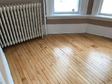 CHARMING TWO BEDROOM APARTMENT IN CENTURY VICTORIAN HOME Image# 1