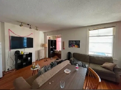 Summer Sublet ( July & August) Downtown Kingston ON Image# 1