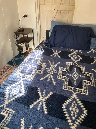 Tiny 70 sq ft room for working/student male May 1st Image# 4