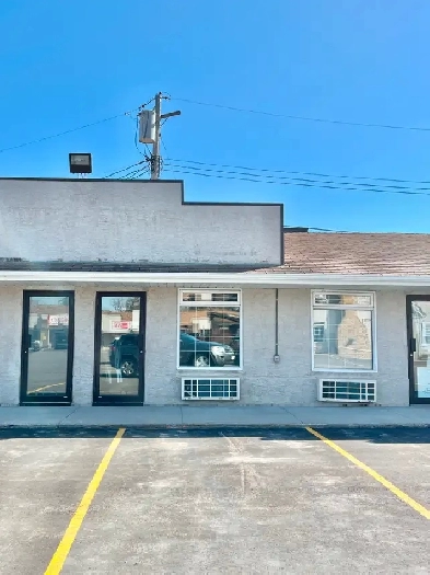 12-90 Brandt St  Steinbach MB Image# 1