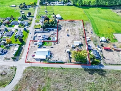 472 VLA Rd, 468 VLA Rd & 426 Aylmer Rd Chase, BC Image# 2