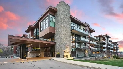 Boutique Condo 2Br 2Bath  1200 SF Unit #415, Miss. (W12104929) Image# 6