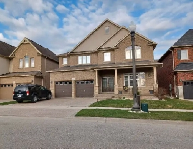 11 REDTAIL Street, Kitchener  $1,599,900 Image# 9