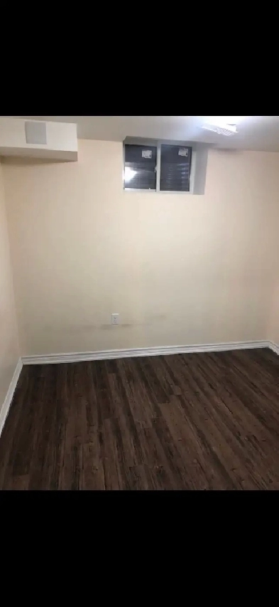 Room for rent in Brampton contact boys only Image# 1