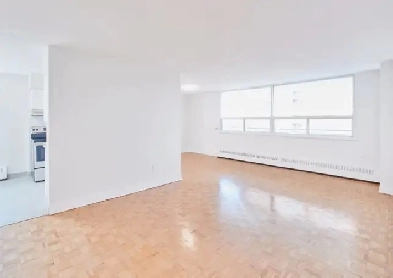 2BD - FULLY RENOVATED - 20 Teesdale Place Image# 5