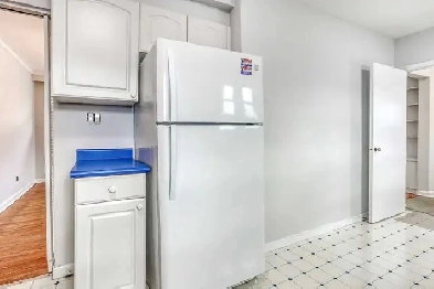 private room rent only for female Image# 1