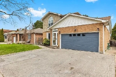 ✨EXCEPTIONAL 4 1 BEDROOM 4 BATHROOM HOME WITH FIN BSMT! Image# 5