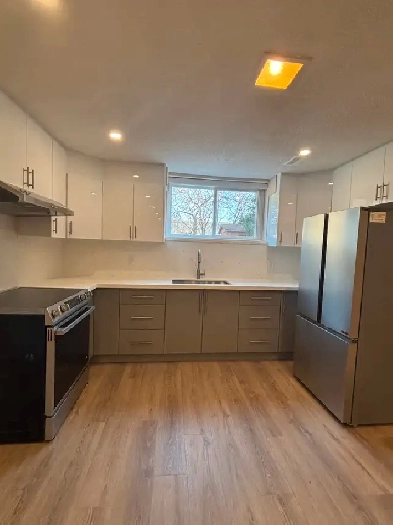 Stunning Ground-Level 3-Bedroom Apartment for Rent in Whitby Image# 1