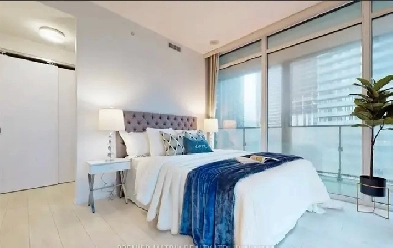 Private room available in Downtown Toronto Image# 2