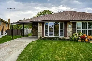 Modern & Deceptively Spacious 3-BHK Main Floor Unit Image# 1