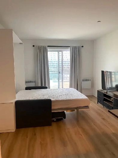 Magnifique Studio Transfer de Bail disponible maintenant LAVAL Image# 1