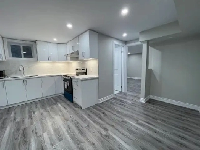 Newly renovated 1 bedroom Basement Unit 1 bathroom 1 kitchen Image# 8
