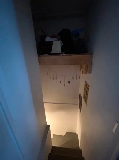 Cession de bail - Grand 4 1/2 Stationement Image# 1