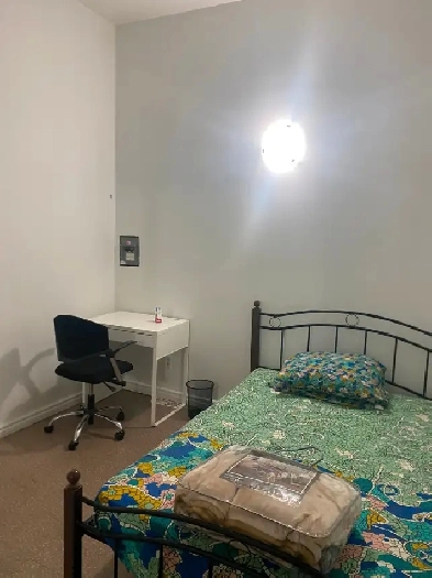 Room for rent..700$..Main and Danforth Image# 2