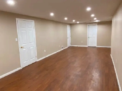 Southgate large bungalow for rent Image# 9