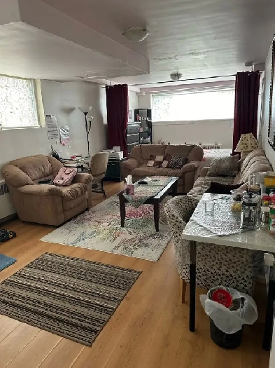 bachelor for rent Image# 1