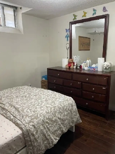 ROOM FOR RENT  PRIVATE  CLOSE TO  MISSISSAUGA /BRAMTPN Image# 1